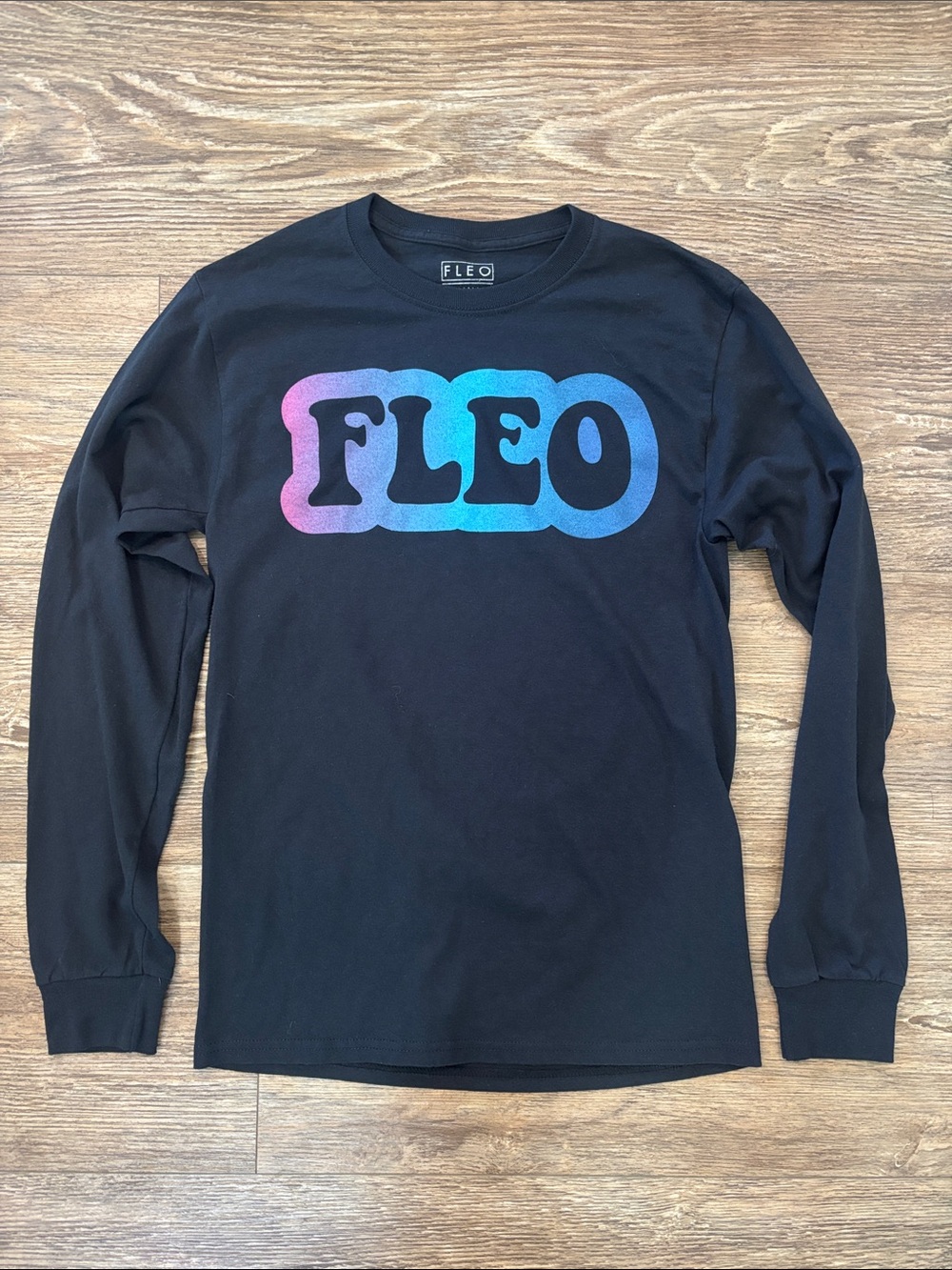 Fleo Black Long Sleeve Tee with Pink Purple Blue Gradient Logo Womens Size Small